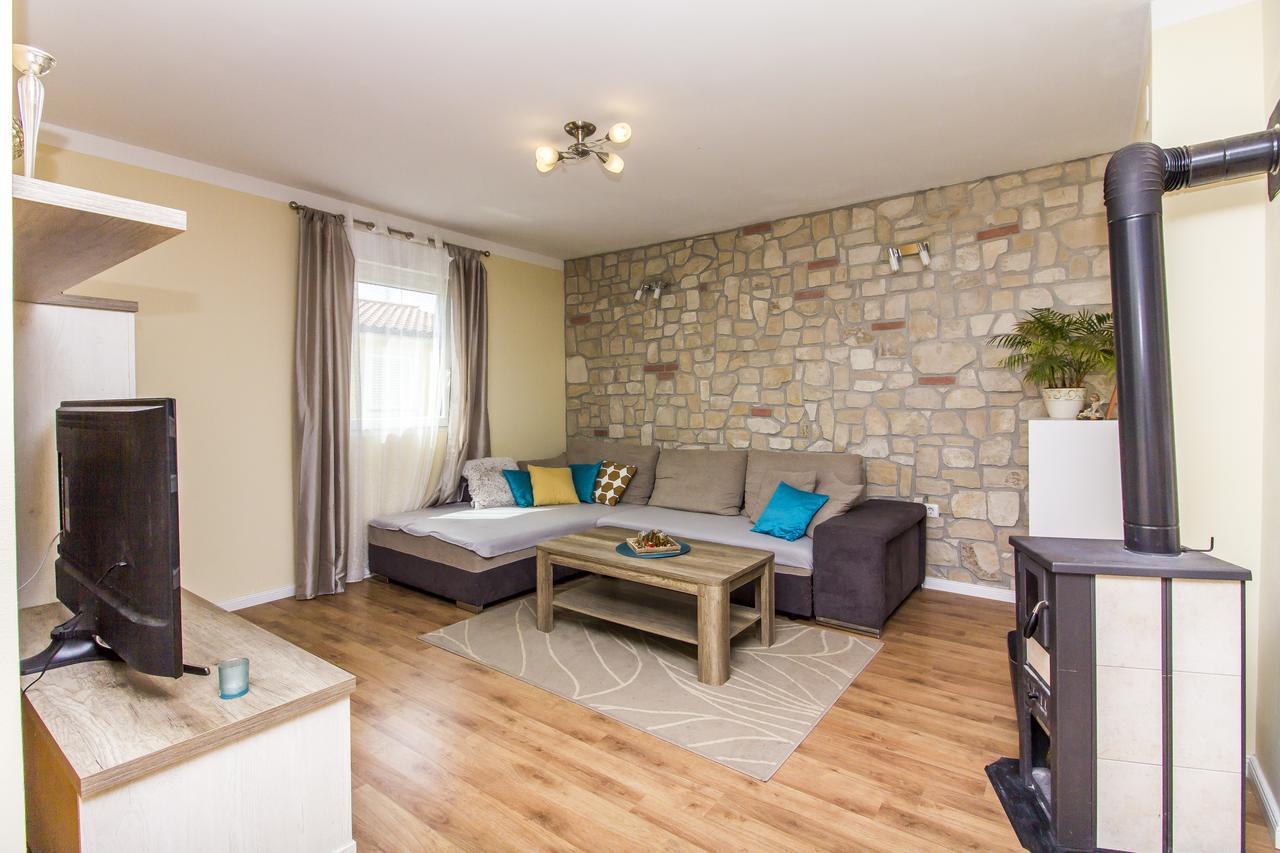 Apartman Maxim Apartamento PUY Exterior foto